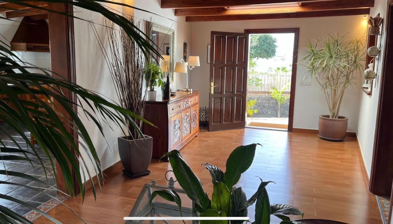 Вілла Casa Chic Lanzarote Пуерто-дель-Кармен Екстер'єр фото